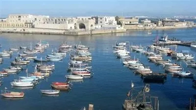محافظ كفر الشيخ يعتمد 30 مليون جنيه لتطوير ميناء 