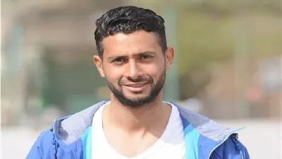 أحمد عادل: المنافسة مع إكرامي في مصلحة الفريق