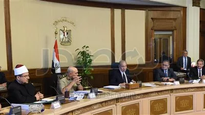 مجلس الوزراء يقرر مد فترة تأمين القوات المسلحة للمنشآت العامة