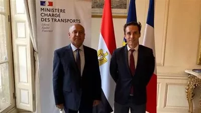 كامل الوزير يبحث مع نظيره الفرنسي تعزيز التعاون في مجالات النقل المختلفة