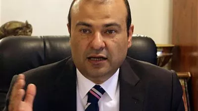 استعدادا لعيد الفطر.. التموين تلغي الأجازات وغرف عمليات وخط ساخن  