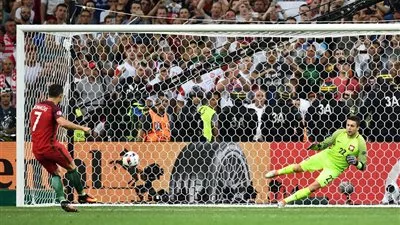 البرتغال تهزم بولندا بركلات الترجيح لتتأهل إلى قبل النهائي