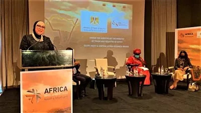 وزيرة التجارة تفتتح فعاليات منتدى الأعمال المصري السنغالي بالعاصمة داكار