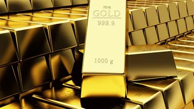 الذهب يستعيد بريقه ويرتفع 2.6% في الكويت