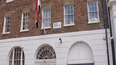 مصر تستعيد 5 قطع فرعونية وحشوات خشبية تعود للخلفاء العباسيين من لندن