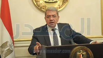 وزير المالية: لا نية لزيادة أسعار الوقود خلال 2017 