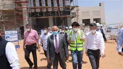 وزير النقل والسفير الصيني يتفقدان مشروع القطار الكهربائي الخفيف «LRT»