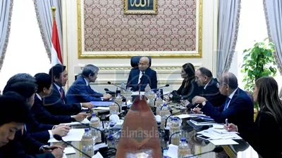 محافظ البنك اليابانى يعلن استعداده لتمويل مشروعات الطاقة المتجددة 