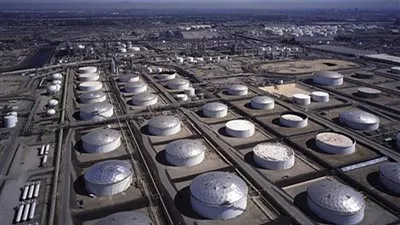 انخفاض مخزونات النفط والبنزين ونواتج التقطير في أمريكا الأسبوع الماضي