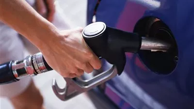الحكومة تنفي إقرار زيادة جديدة فى أسعار الوقود 