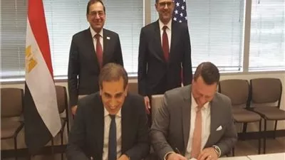 «البترول» توقع مذكرة تفاهم مع «هاليبرتون» الأمريكية لتنمية الكوادر البشرية