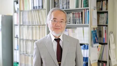 عالم ياباني يحصل على جائزة نوبل في الطب