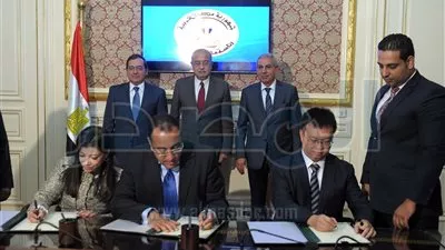 الحكومة توقع اتفاقية مع شركة صينية لإقامة مدينة متكاملة بالعاصمة الادارية الجديدة