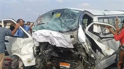 انقلاب سيارة ميكروباص تقل 14 طالبة بترعة الأنصار في أسيوط