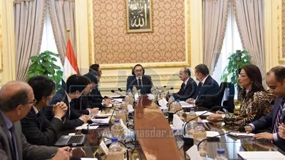 رئيس الوزراء: ندعم خطط «نيسان» لزيادة استثماراتها فى مصر