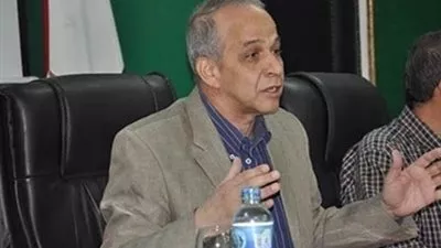 محافظ الوادي الجديد يطالب بتكثيف التوعية بظاهرة الزواج المبكر