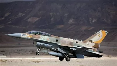 مقتل طيار فى تحطم طائرة اسرائيلية بعد قصفها غزة