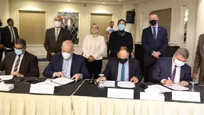 بروتوكول تعاون لتنفيذ وتشغيل نظام خلايا شمسية صغيرة بمطار القاهرة