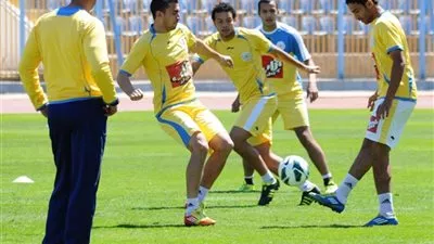 الإسماعيلي يواصل استعداداته لمباراة غزل المحلة 