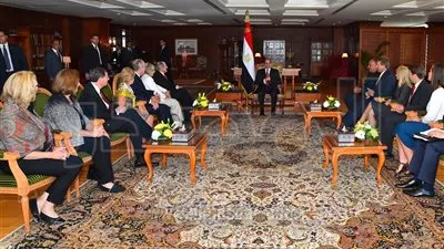 السيسى يلتقى وفد الأعضاء الجمهوريين بمجلس الشيوخ الأمريكي فى شرم الشيخ