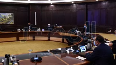 مجلس الوزراء يوافق على التعاقد لتنفيذ 30 عملية تأهيل وتبطين ترع
