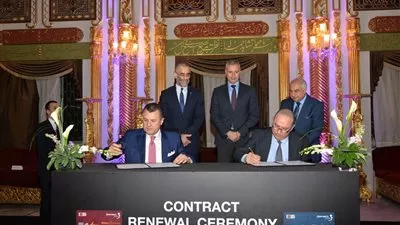 «مصر للطيران» و«CIB» يجددان اتفاقية شراكة أول بطاقة ائتمانية 