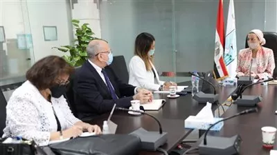 وزيرة البيئة تبحث التعاون مع البنك الدولي في مجال دراسات المناخ