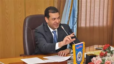 القوات المسلحة تقدم 64 ألف كرتونة مواد غذائية لأهالى أسيوط