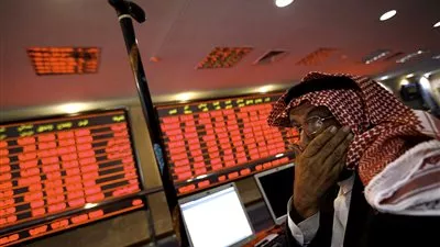 تراجع غالبية البورصات العربية.. والكويت تفلت من الهبوط الجماعي
