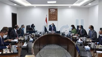 رئيس الوزراء يبحث التوسع في إقامة المعارض التجارية بالقارة الأفريقية