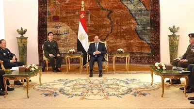 السيسي يبحث مع وزير دفاع الصين التعاون الأمني والعسكري