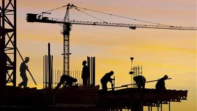 مجلس الوزراء يصدر قرارا بنسب تعويضات عقود المقاولات والتوريدات