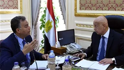 هشام عرفات: 70 مليار جنيه تكلفة المشروعات الجديدة بقطاع السكك الحديدية