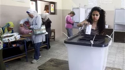 لجان دمنهور تستقبل الناخبين في جولة إعادة انتخابات البرلمان المؤجلة بالدائرة