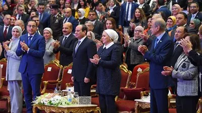  السيسي: 30 مليار جنيه تكلفة زيادات الرواتب للعاملين بالدولة 