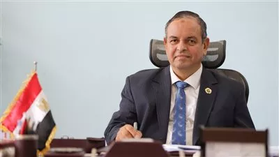 الجمارك تنفى خفض الحد الأقصى لمشتريات العائدين من الخارج بالأسواق الحرة