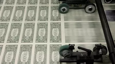 الدولار يرتفع والأسواق تترقب نتائج اجتماع 