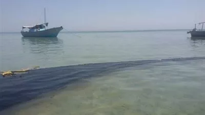 إغلاق 5 محطات للمياه بسبب تسرب بقعة زيت لنهر النيل بمركز قوص