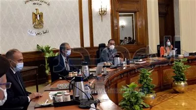 «مدبولى»  يستعرض مشروعات الاتصالات وتكنولوجيا المعلومات بالعاصمة الإدارية 