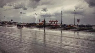 أمطار غزيرة علي الإسكندرية واستمرار الملاحة بـ 