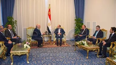 السيسي يلتقي الأمير الحسن بن طلال في شرم الشيخ