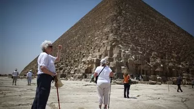 أزمة بالفنادق المصرية بعد تراجع أعداد السياح الوافدين