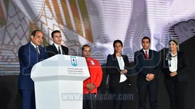 السيسي: عاوز أعيّش المصريين في أحسن وضع.. لكن منين وبكام؟