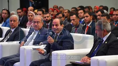 السيسى يشارك في جلسة نقاش بالمؤتمر الوطني للشباب حول التعليم