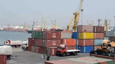 انخفاض الصادرات المصرية غير البترولية بنسبة 3,17% خلال 2015