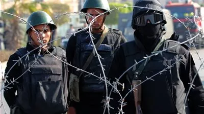 تواجد أمني مكثف باستاد السويس استعدادًا لمباراة بتروجت والإسماعيلي