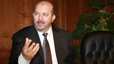 الصناع يطالبون الحكومة بفرض رسوم جمركية على الحديد المستورد