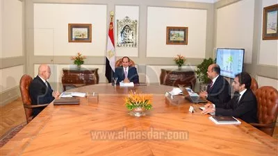 محافظ مطروح يبحث مع 