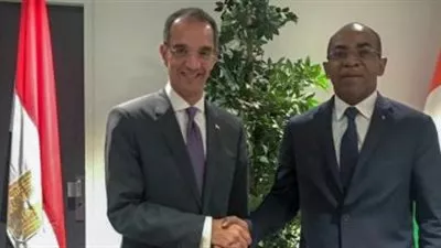 وزير الاتصالات يبحث تعزيز التعاون مع كوت ديفوار في مجال التحول الرقمى 