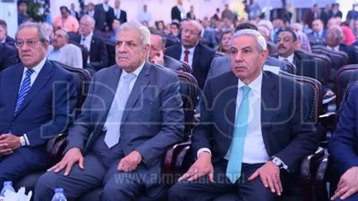 تعاون بين 